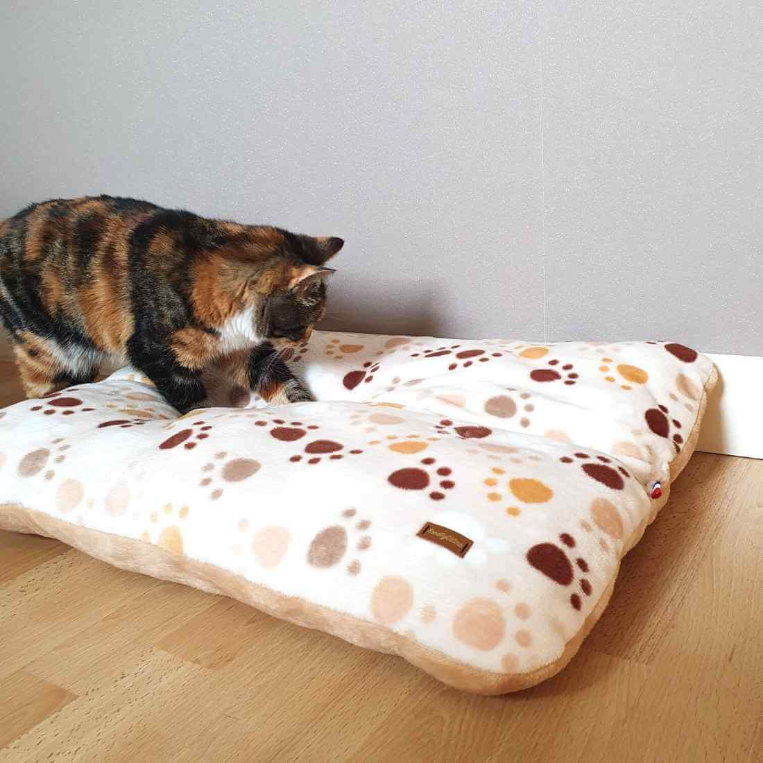 Coussin spécial pour chat avec le confort des microbilles pour animaux